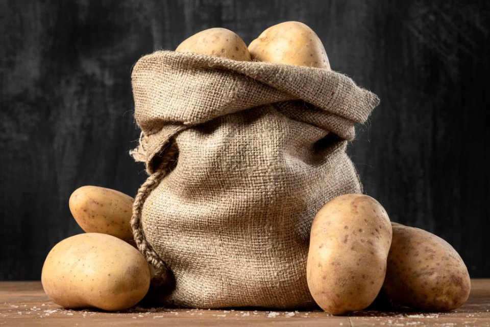 Polska stoi w obliczu nadmiaru ziemniaków, z nawet 1 milionem ton niesprzedanych.