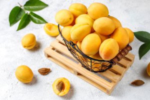 Produkcja owoców w Turcji zmieszana po przymrozkach, zbiory moreli wynoszą około 50 000 ton.