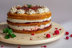 Domowe ciasta i placuszki na kefirze z kremami z mleka zagęszczonego