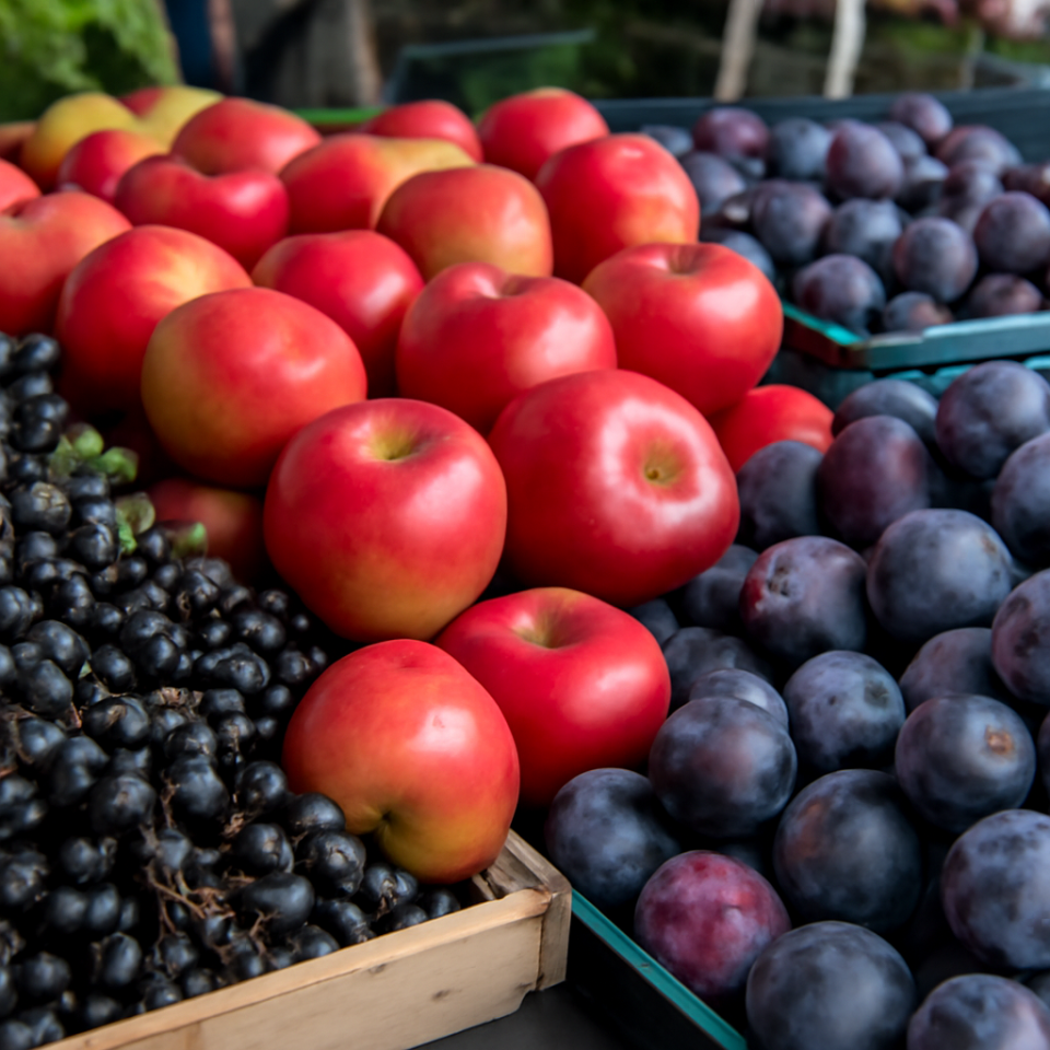Handlowe podsumowanie dnia: aronia i jabłko w podaży, kupujący szukają śliwki, borówki i cebuli